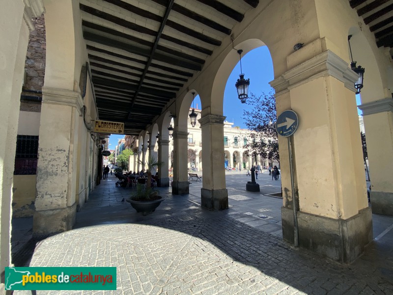 Barcelona - Plaça Masadas (Foto: Albert Esteves, 2019) Barcelona - Plaça Masadas