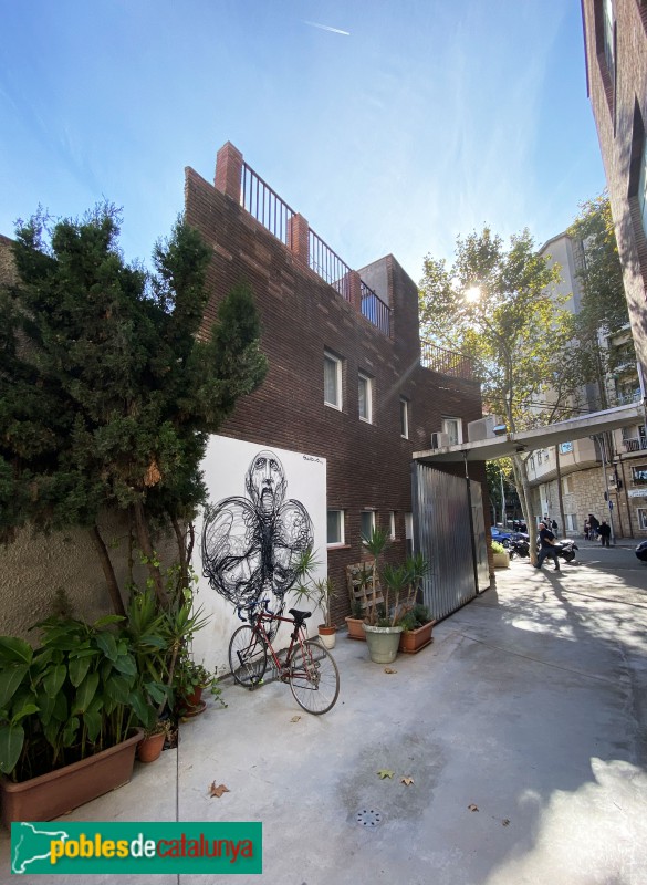 Barcelona - Fàbrica de Pintures Ivanow (Foto: Albert Esteves, 2019) Barcelona - Fàbrica de Pintures Ivanow