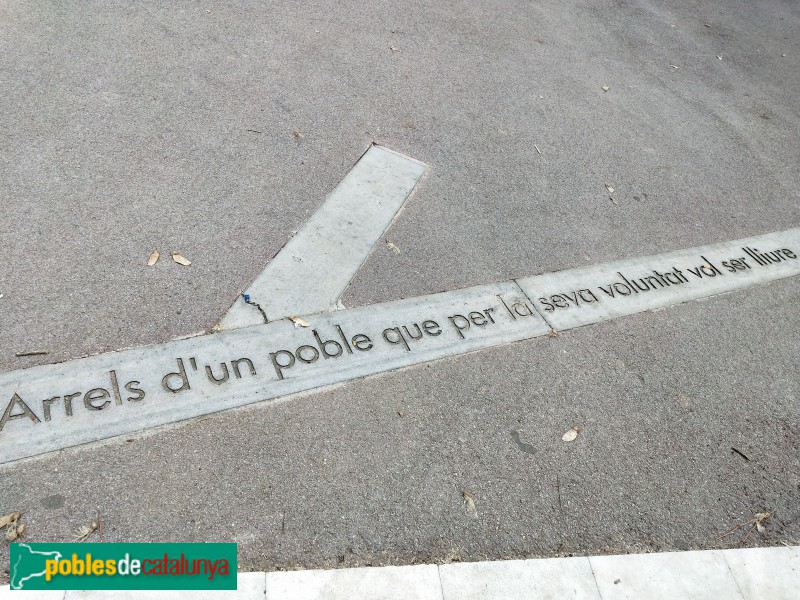 Barcelona - Escultura Les nostres arrels (Foto: Anna Corcoll, 2019) Barcelona - Escultura Les nostres arrels