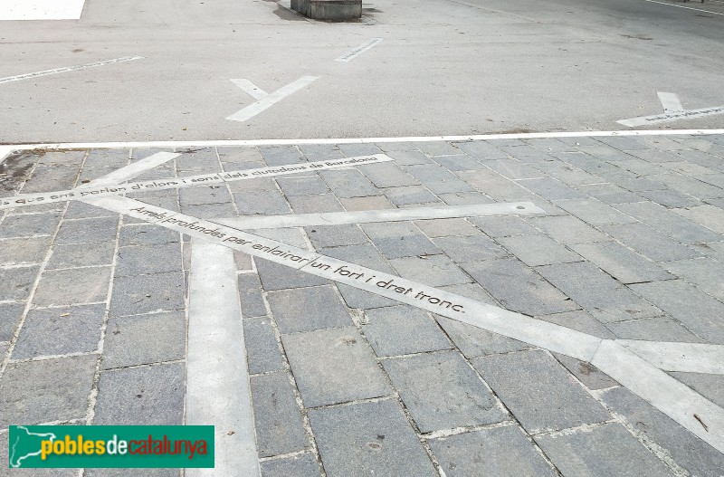 Barcelona - Escultura Les nostres arrels (Foto: Anna Corcoll, 2019) Barcelona - Escultura Les nostres arrels