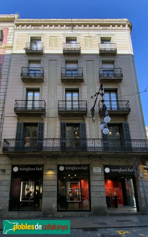 Barcelona - Plaça Sant Jaume, 3, façana Ferran (Foto: Albert Esteves, 2019) Barcelona - Plaça Sant Jaume, 3, façana Ferran