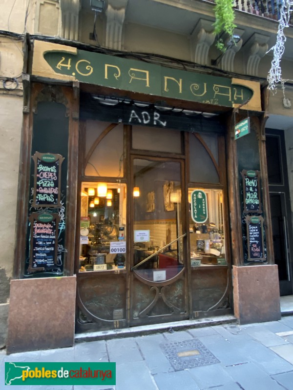 Barcelona - Granja del carrer Banys Nous (Foto: Albert Esteves, 2019) Barcelona - Granja del carrer Banys Nous