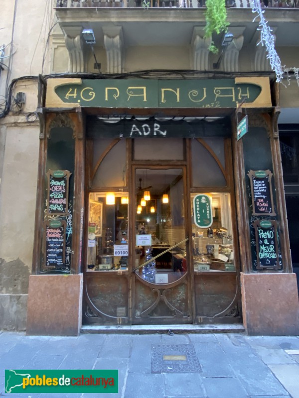 Barcelona - Granja del carrer Banys Nous (Foto: Albert Esteves, 2019) Barcelona - Granja del carrer Banys Nous