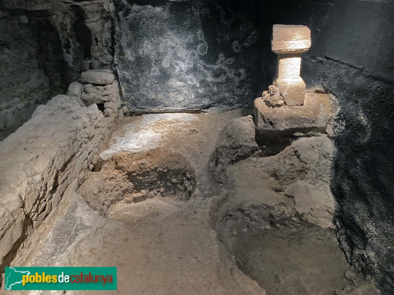 Barcelona - Domus romana i sitges del carrer de la Fruita (Foto: Albert Esteves, 2019) Barcelona - Domus romana i sitges del carrer de la Fruita