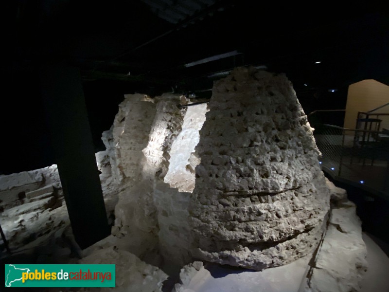 Barcelona - Domus romana i sitges del carrer de la Fruita (Foto: Albert Esteves, 2019) Barcelona - Domus romana i sitges del carrer de la Fruita