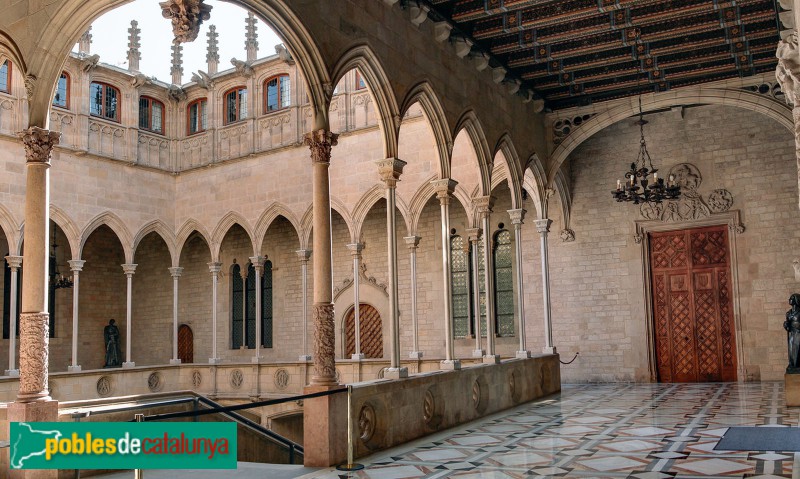 Barcelona - Palau de la Generalitat. Pati i galeries gòtiques (Foto: José Aguado, 2017) Barcelona - Palau de la Generalitat. Pati i galeries gòtiques