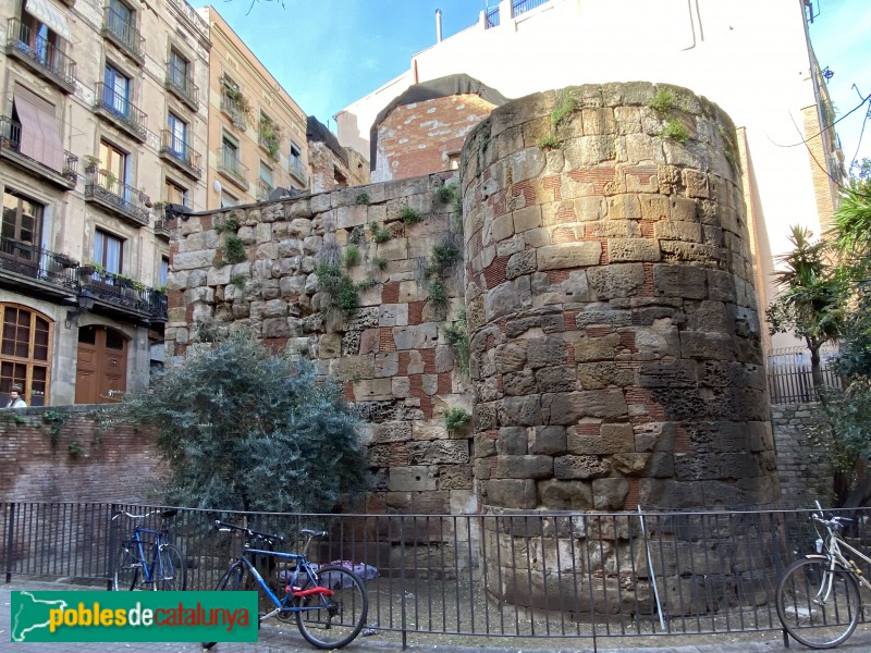 Barcelona - Muralla de la plaça Traginers