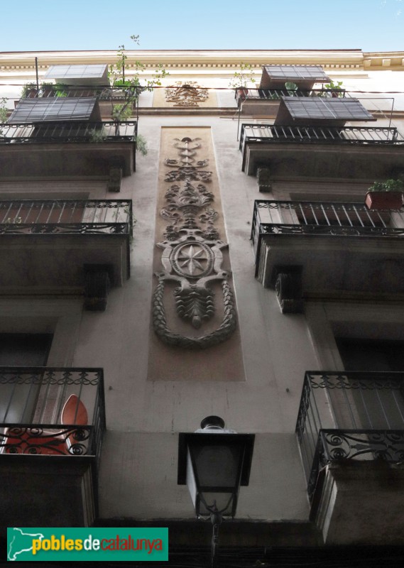 Barcelona - Groc, 3 (façana Gignàs, 23)
