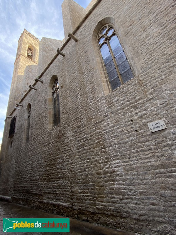 Barcelona - Església dels Sants Just i Pastor, façana lateral (Foto: Albert Esteves, 2019) Barcelona - Església dels Sants Just i Pastor, façana lateral