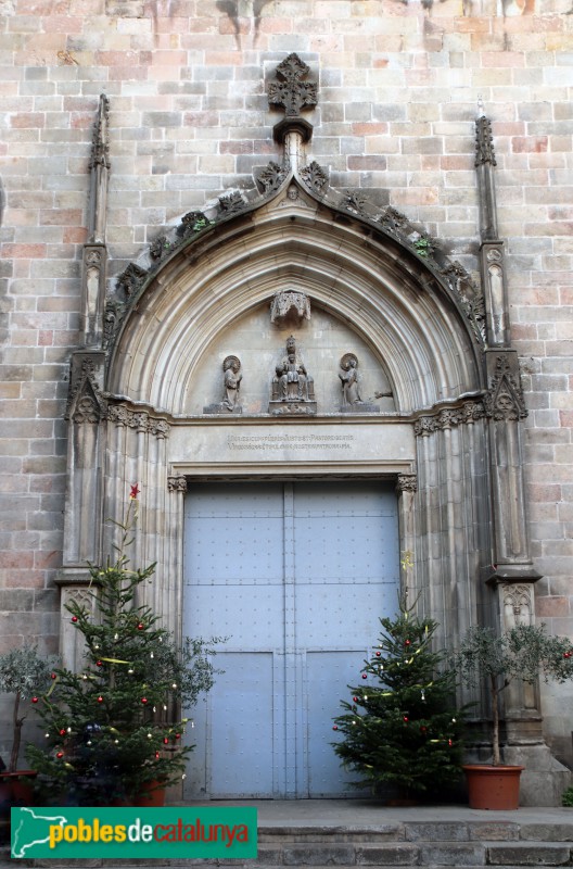 Barcelona - Església dels Sants Just i Pastor, portada (Foto: Albert Esteves, 2019) Barcelona - Església dels Sants Just i Pastor, portada