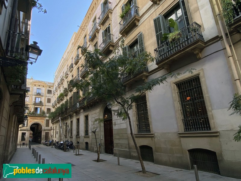 Barcelona - Edificis del Passatge de la Pau (Foto: Albert Esteves, 2019) Barcelona - Edificis del Passatge de la Pau