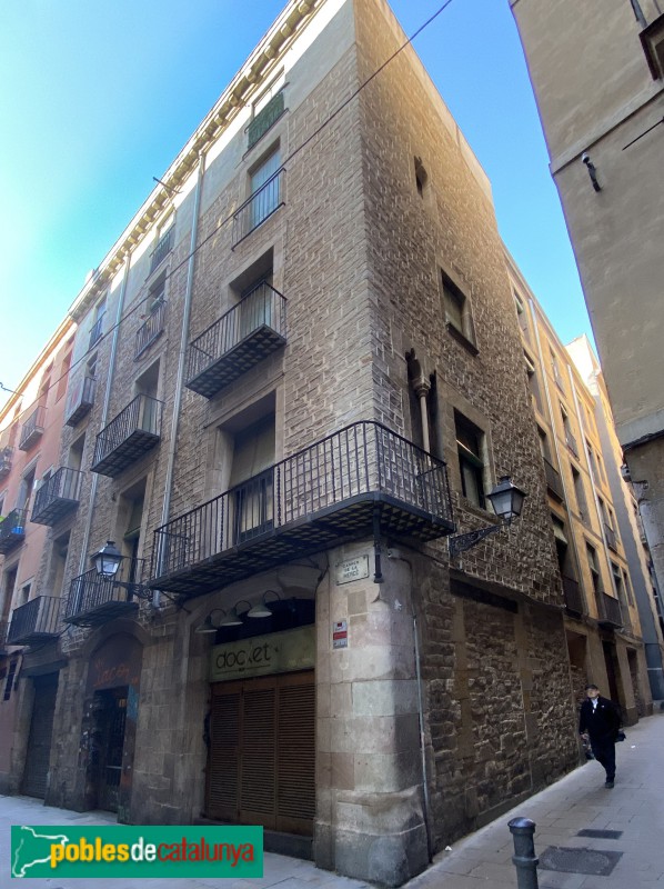 Barcelona - Mercè, 23 (Foto: Albert Esteves, 2020) Barcelona - Mercè, 23