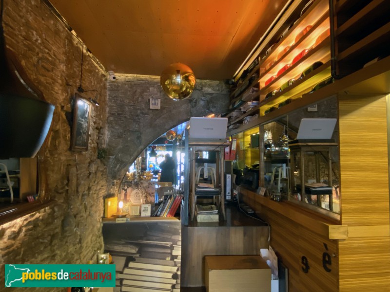 Barcelona - Plaça Antonio López, 6, arc interior