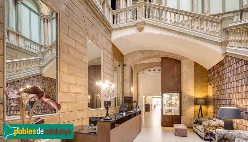 Barcelona - Casa Joan Puig (Portal de l'Àngel, 15-17) (Foto: Web Catalonia Hotel) Barcelona - Casa Joan Puig (Portal de l'Àngel, 15-17)