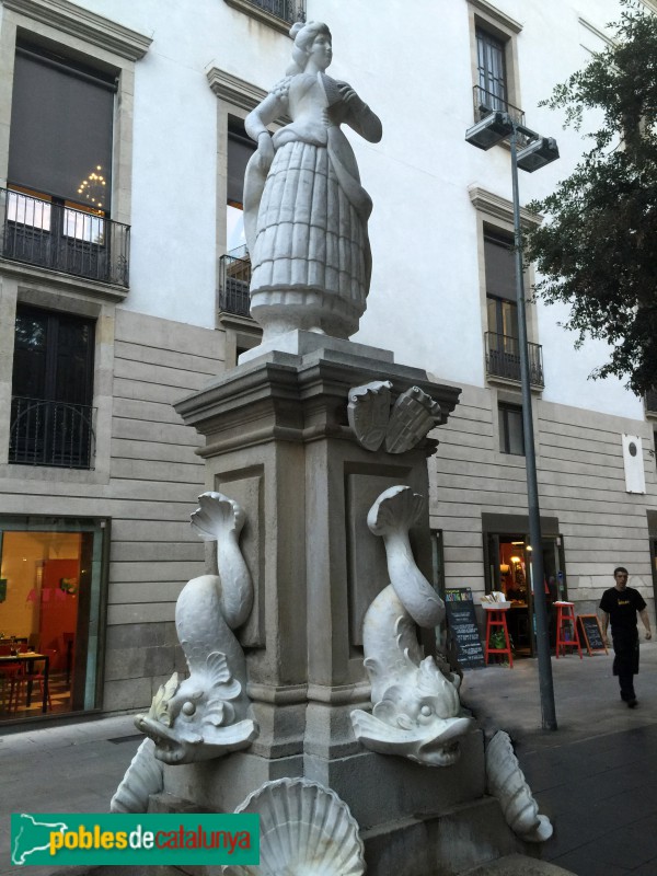 Barcelona - Font de la maja madrilenya (plaça Vila de Madrid)