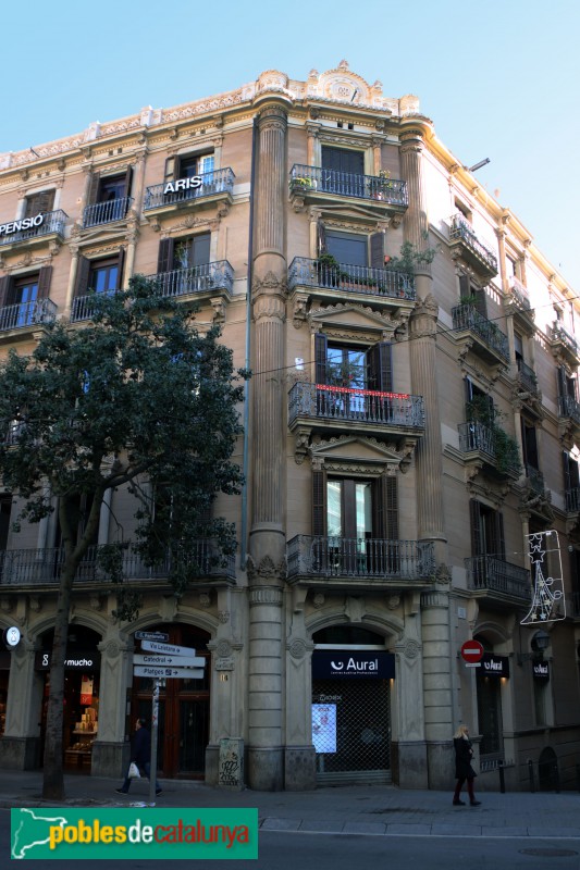 Barcelona - Fontanella, 14 (Foto: Albert Esteves, 2020) Barcelona - Fontanella, 14