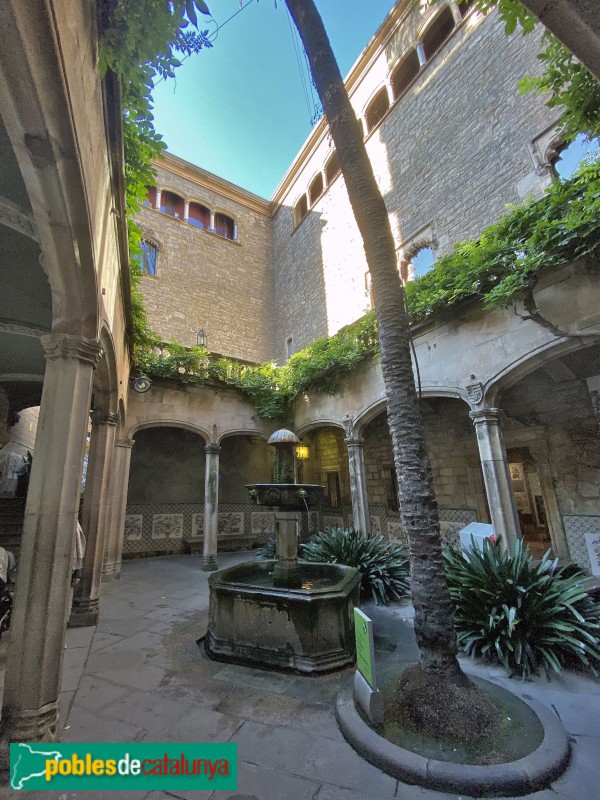 Barcelona - Casa de l'Ardiaca, claustre