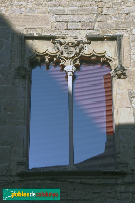 Barcelona - Casa de l'Ardiaca. Finestra exterior (Foto: Albert Esteves, 2019) Barcelona - Casa de l'Ardiaca. Finestra exterior