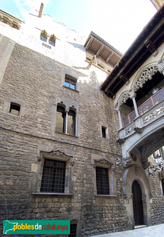 Barcelona - Casa dels Canonges del carrer del Bisbe