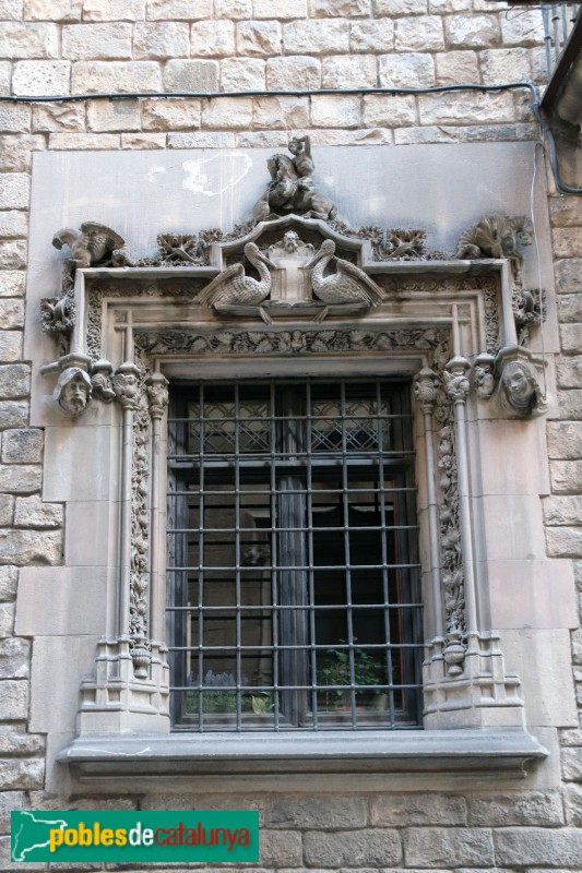 Barcelona - Casa dels Canonges del carrer del Bisbe