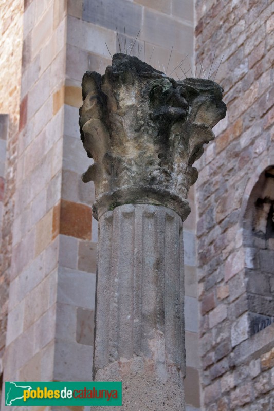 Barcelona - Columnes romanes del Verger del Palau