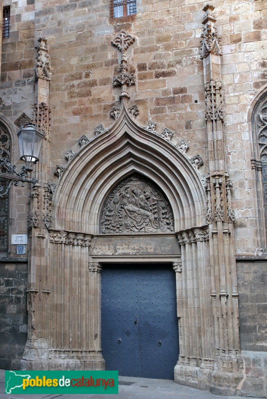 Barcelona - Catedral. Porta de la Pietat