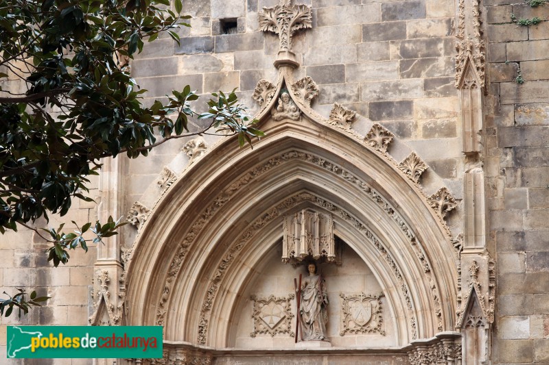 Barcelona - Catedral. Porta de Santa Eulàlia