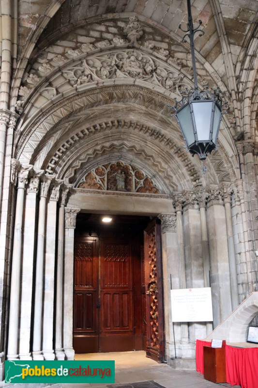 Barcelona - Catedral. Porta del claustre