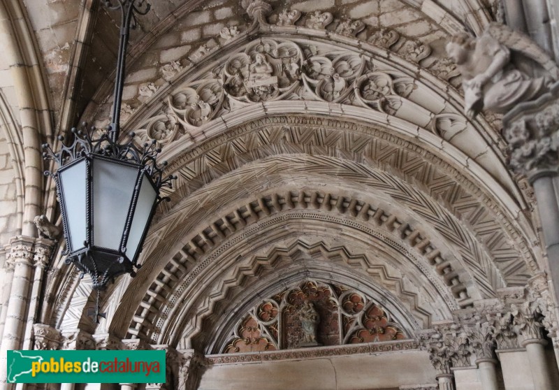 Barcelona - Catedral. Porta del claustre