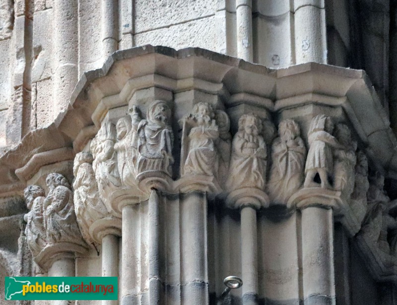 Barcelona - Catedral. Capitells del claustre