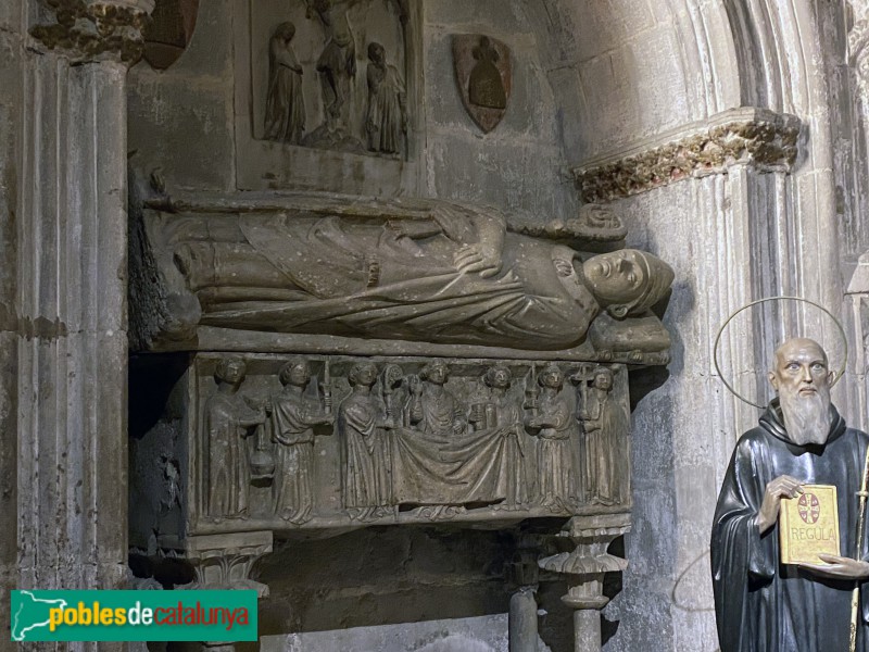 Barcelona - Catedral. Sepulcre del bisbe Ponç de Gualba