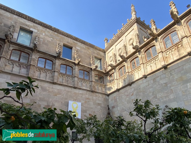 Barcelona - Palau de la Generalitat. Pati dels Tarongers