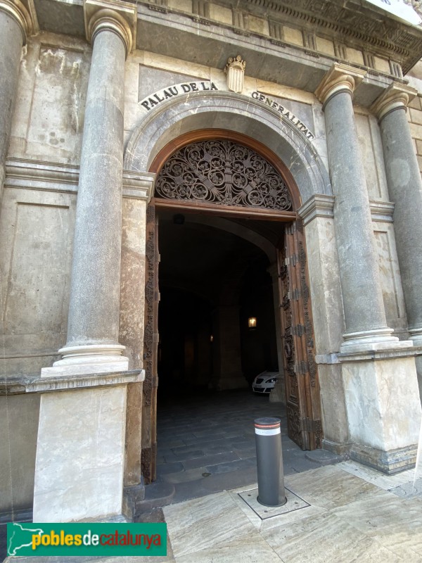 Barcelona - Generalitat. Porta principal