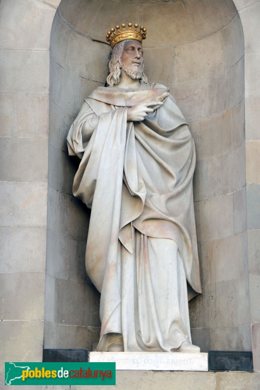 Barcelona - Estàtua de Jaume I a la façana de l'Ajuntament
