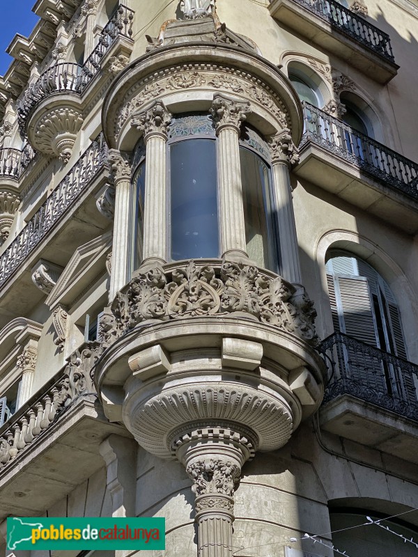 Barcelona - Casa Taberner (Boqueria, 7) (Foto: Albert Esteves, 2019) Barcelona - Casa Taberner (Boqueria, 7)
