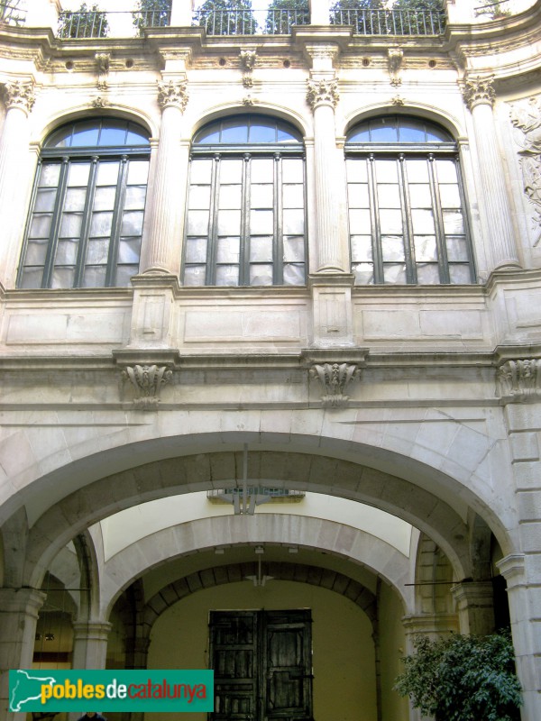 Barcelona - Palau de la Virreina (Foto: Albert Esteves, 2007) Barcelona - Palau de la Virreina