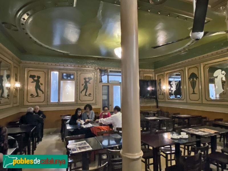Barcelona - Cafè de l'Òpera (Foto: Albert Esteves, 2020) Barcelona - Cafè de l'Òpera