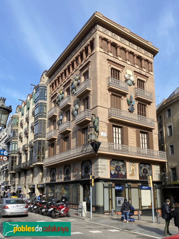 Barcelona - Casa Bruno Cuadros (Foto: Albert Esteves, 2020) Barcelona - Casa Bruno Cuadros