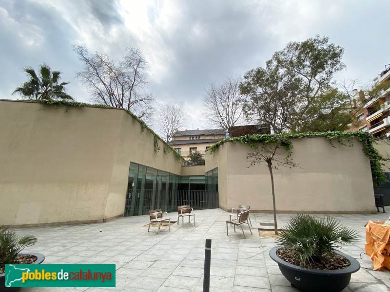 Barcelona - Biblioteca Sant Gervasi-Joan Maragall