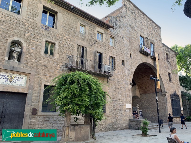 Barcelona - Hospital de la Santa Creu (Foto: Albert Esteves, 2019) Barcelona - Hospital de la Santa Creu