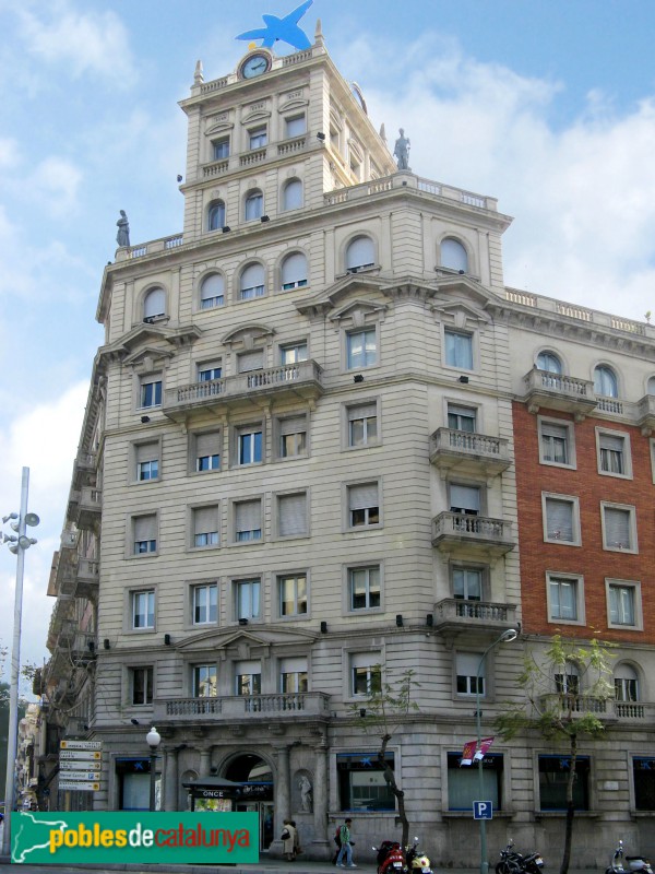 Tarragona - La Caixa (Foto: Albert Esteves, 2008) Tarragona - La Caixa