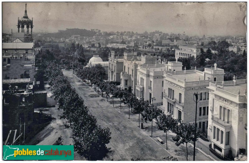 Barcelona - Foto antiga amb les cases Josefa Orpí en primer pla