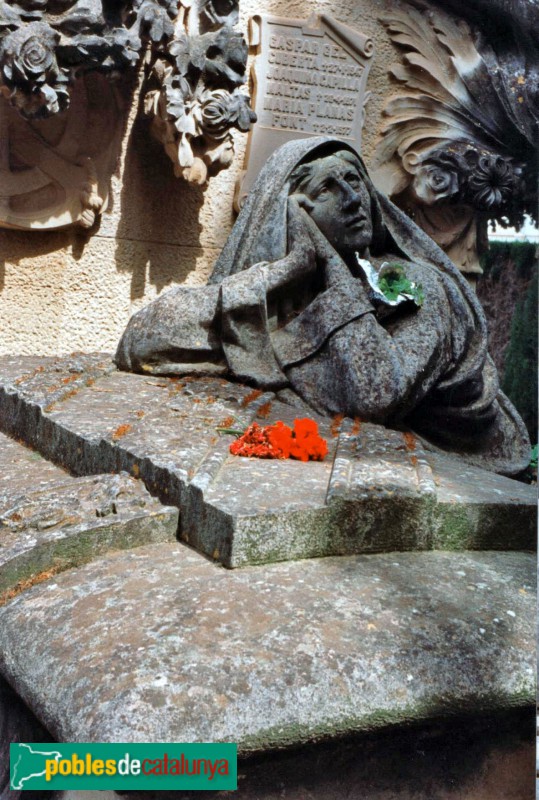 Vilassar de Mar - Cementiri (Foto: Maite Sújar, 1996) Vilassar de Mar - Cementiri