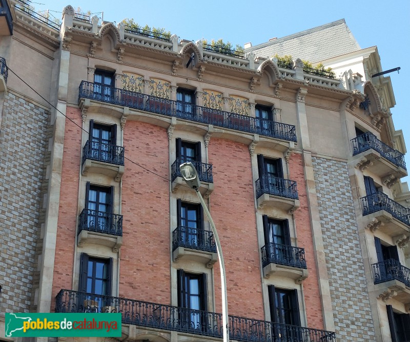 Barcelona - Passeig de Gràcia, 75