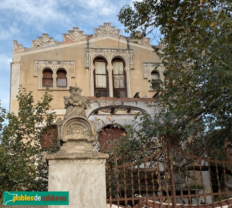 Arenys de Munt - Casa dels Arcs de Ferradura