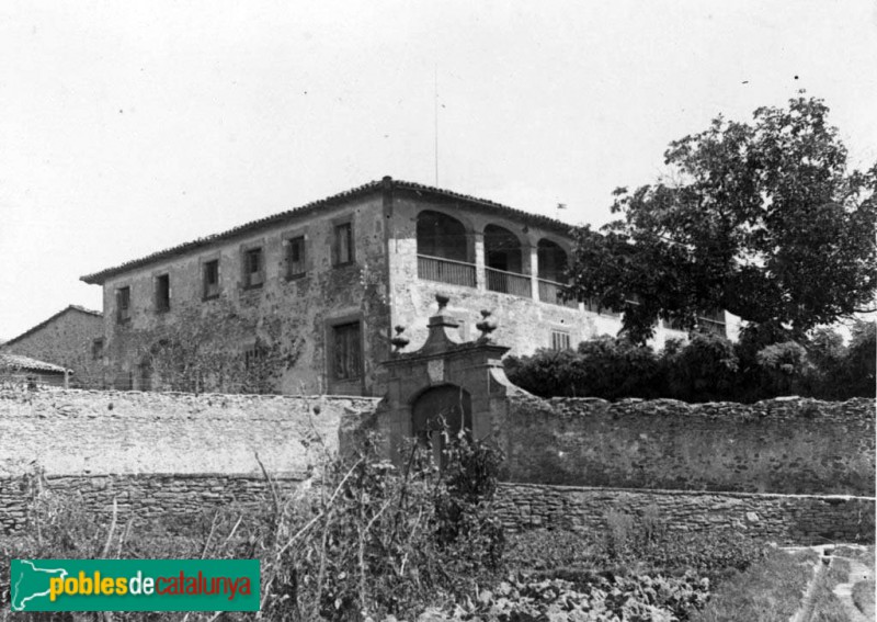 Folgueroles - La Sala (Foto: Antoni Gallardo -Arxiu Fotogràfic Centre Excursionista de Catalunya-, 1922) Folgueroles - La Sala