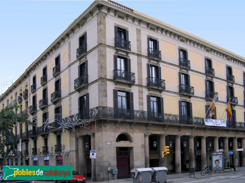 Barcelona - Casa Collasso (Foto: Albert Esteves, 2006) Barcelona - Casa Collasso