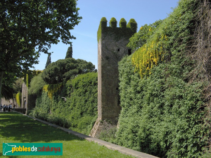 Barcelona - Muralla del segle XIV (Foto: Albert Esteves, 2020) Barcelona - Muralla del segle XIV