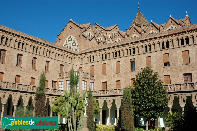 Barcelona - Convent de Valldonzella. Claustre (Foto: Josep Renalias, 2008) Barcelona - Convent de Valldonzella. Claustre
