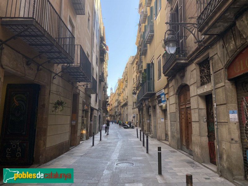 Barcelona - Carrer Sant Pere Més Alt (Foto: Albert Esteves, 2020) Barcelona - Carrer Sant Pere Més Alt